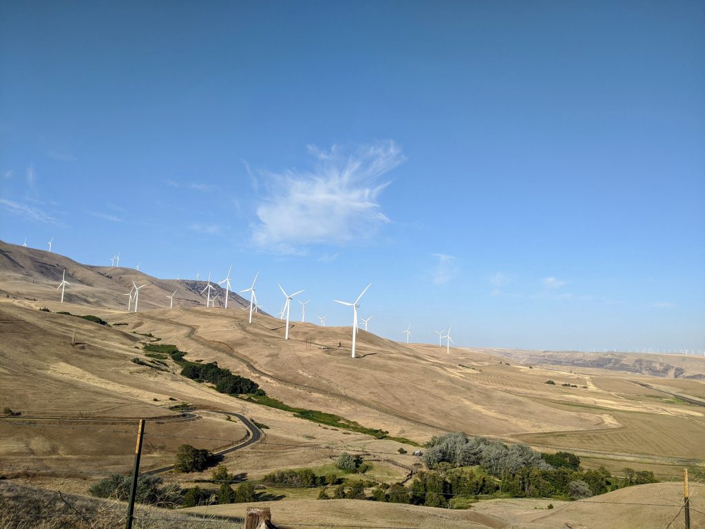 Ферма ветряных мельниц в 2х часах от нашего дома