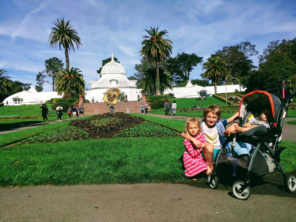 Golden Gate park, in front of Conservatory of Flowers, SF