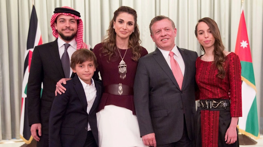 Королевская семья Иордании, слева вверху - наследный принц