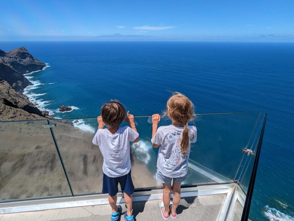 Gran Canaria things to do: coolest observation platform. The only con - strong wind