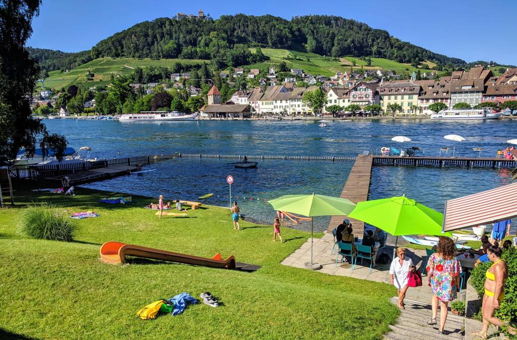 It is a small, cozy place, mostly locals known about..