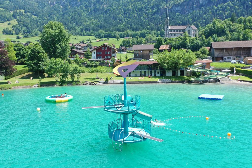Switzerland with kids in summer - a little paradise in the mountains, lake Lungern