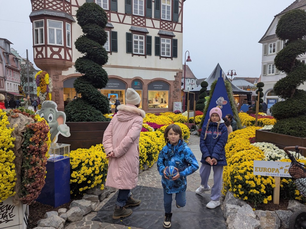 There are were also food, hot wine, live music, etc